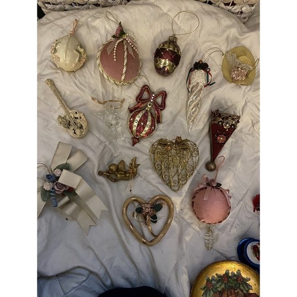 Victorian vintage ornaments heart lace gold pink Glass Flower Cherubs papermache - Picture 9 of 16